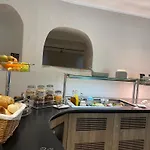 Отель Und Frech *