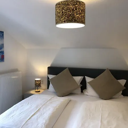 Hotel Und Frech