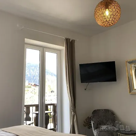 Hotel Und Frech