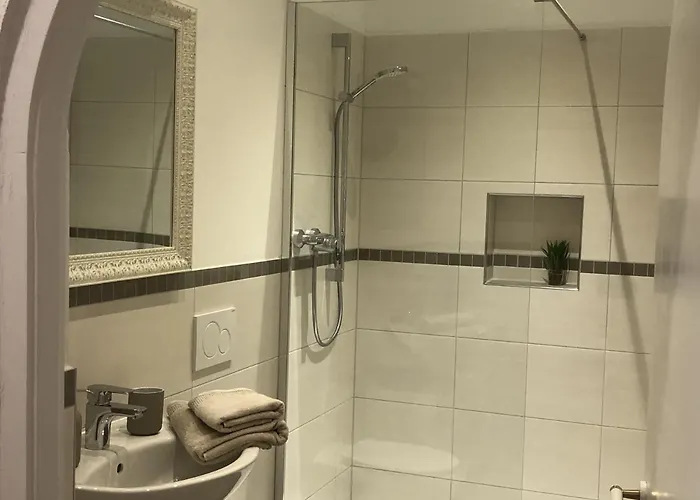 Hotel Und Frech