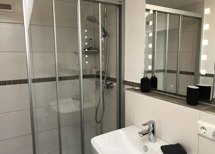 Hotel Und Frech *