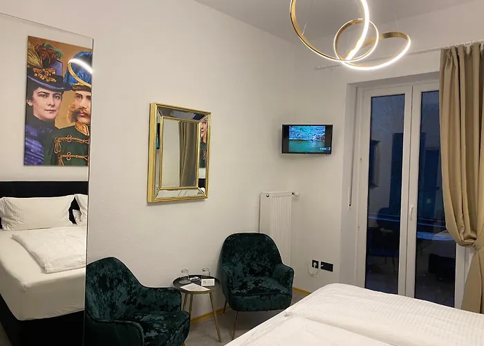 Hotel Und Frech *